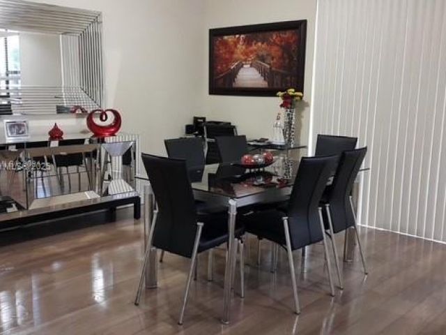 Продажа дома по адресу 4217 SW 164th CT 4217 - фото 6230202