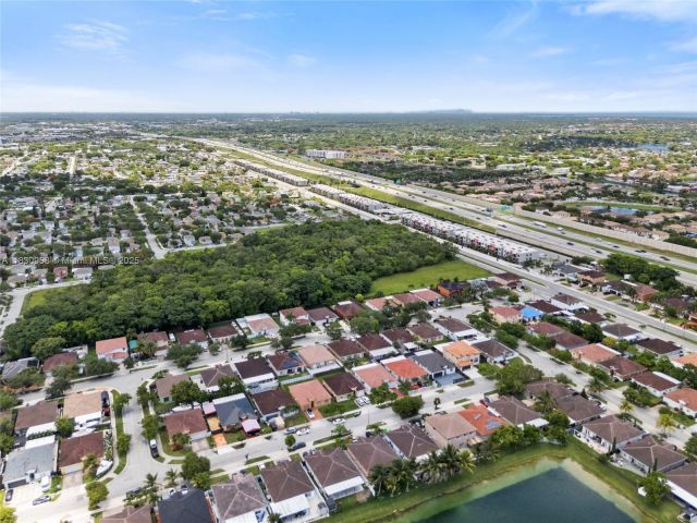 Продажа дома по адресу 10821 SW 229th St - фото 6223225