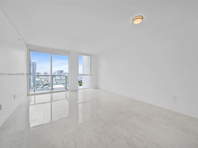 Квартира в аренду номер3704 - фото 6238988