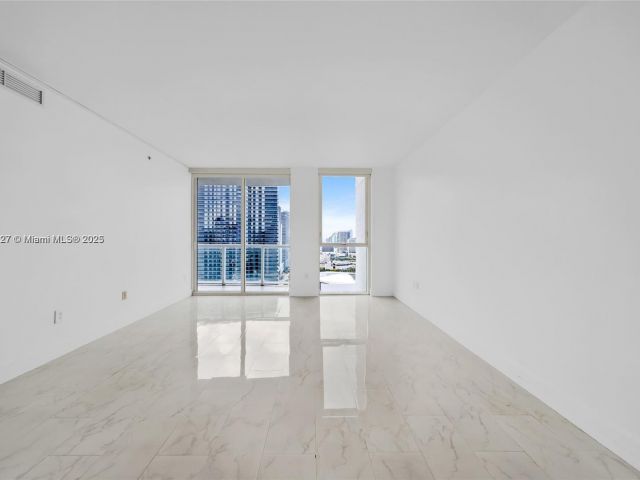 Продажа квартиры #3704 - фото 6258362