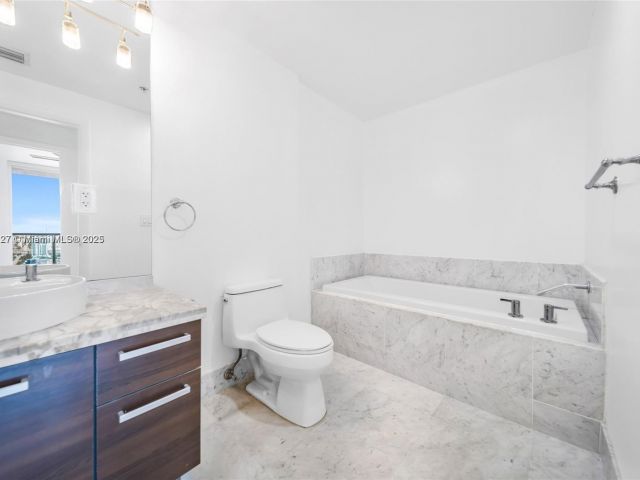 Продажа квартиры #3704 - фото 6258367