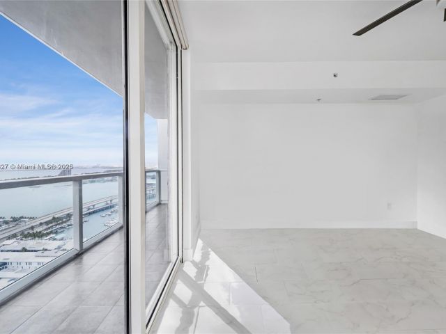 Продажа квартиры #3704 - фото 6258369