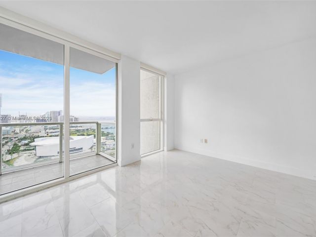 Продажа квартиры #3704 - фото 6258371