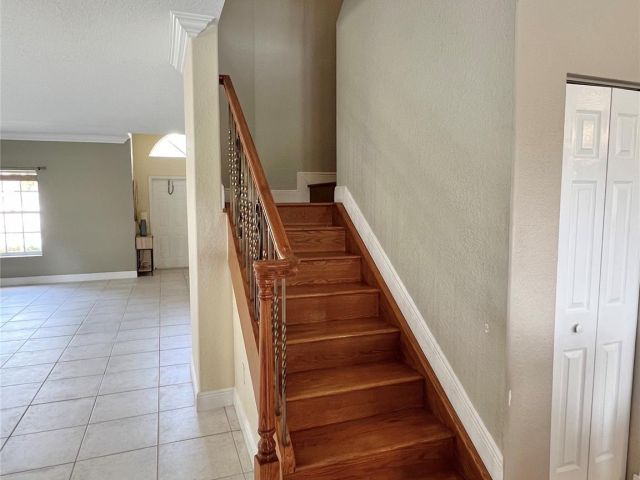 Продажа дома по адресу 1423 SW 158th Ave - фото 6235196