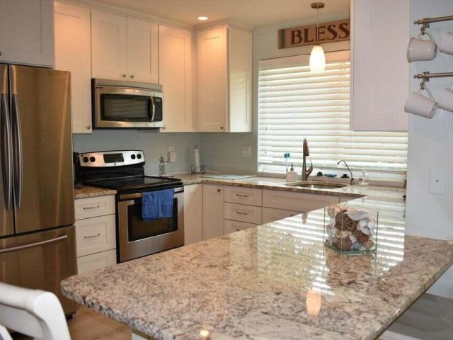 Дом в аренду по адресу 2300 Florida Boulevard D - фото 6226330