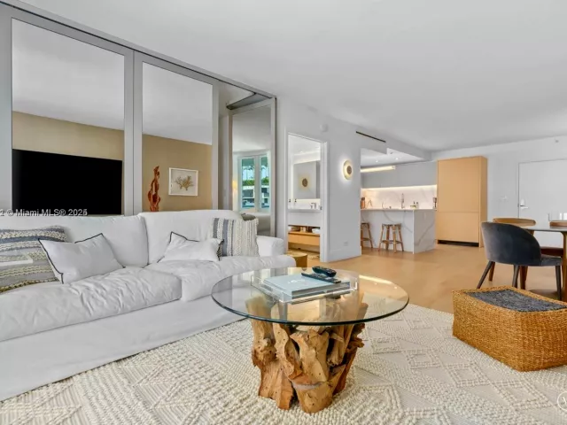 Продажа квартиры #407 - фото 6227921