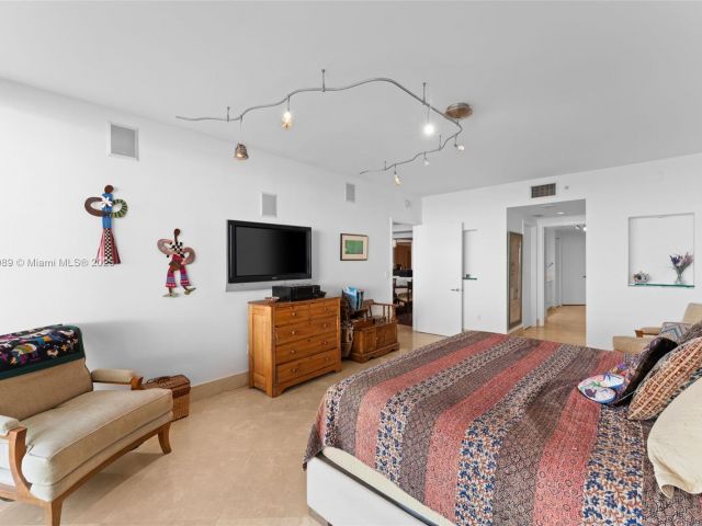 Продажа квартиры #2807 - фото 6270136