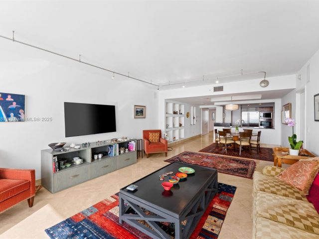 Продажа квартиры #2807 - фото 6270139