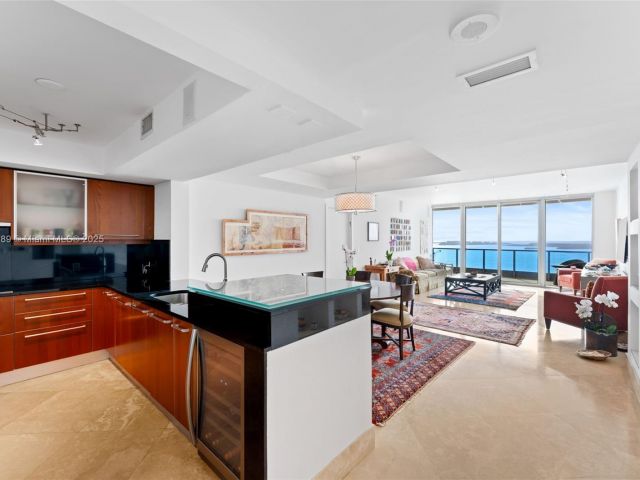 Продажа квартиры #2807 - фото 6270148