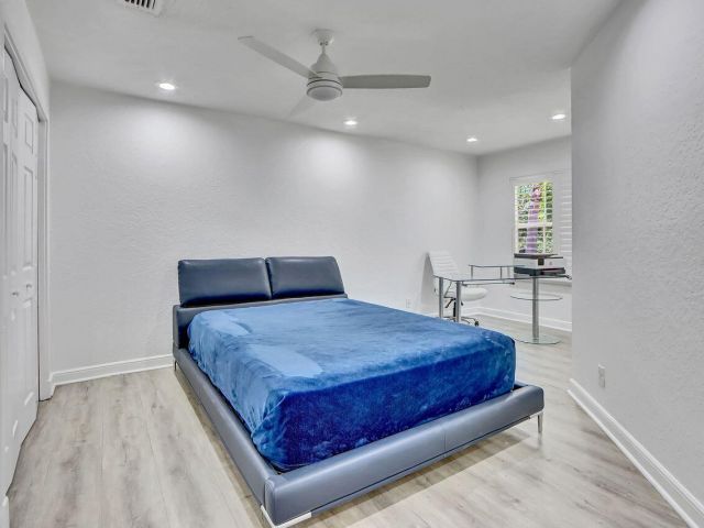 Продажа дома по адресу 6631 NW 43rd Terrace - фото 6252384