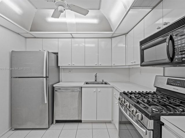 Продажа квартиры #216 - фото 6229909