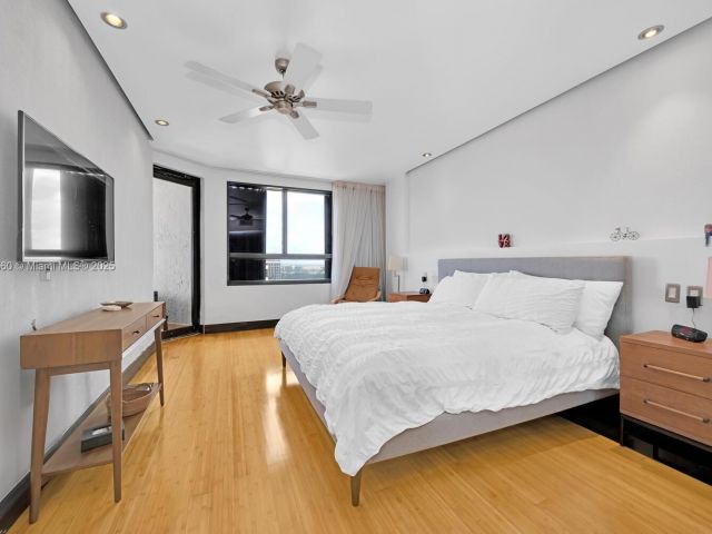 Квартира в аренду номер1222 - фото 6229105