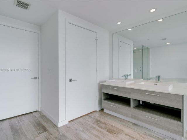 Продажа квартиры #802 - фото 6709023