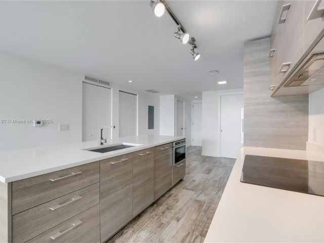 Продажа квартиры #802 - фото 6709031