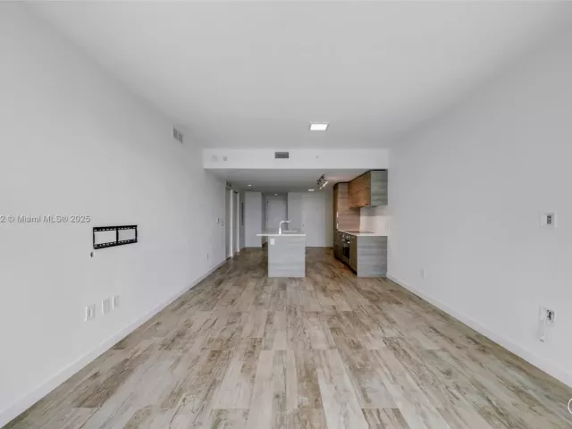 Продажа квартиры #802 - фото 6709030