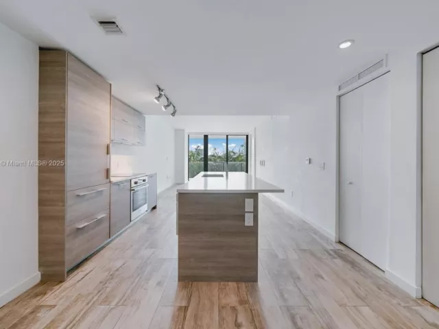 Продажа квартиры #802 - фото 6709035