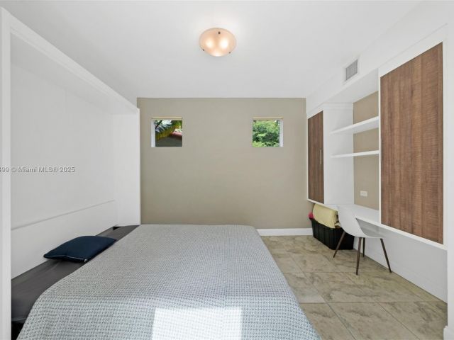 Продажа дома по адресу 440 Rosaro Ave - фото 6227900