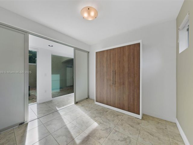 Продажа дома по адресу 440 Rosaro Ave - фото 6227901