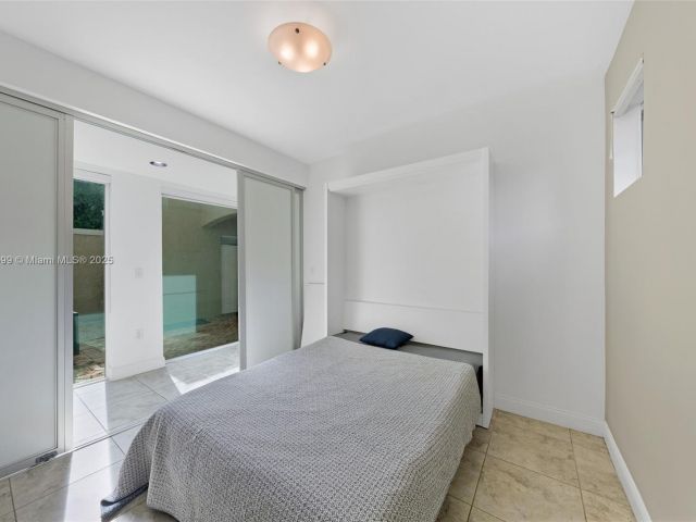 Продажа дома по адресу 440 Rosaro Ave - фото 6227902