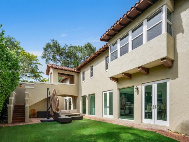 Продажа дома по адресу 440 Rosaro Ave - фото 6227915