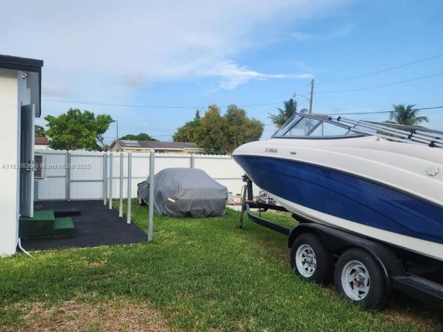 Продажа дома по адресу 10955 SW 223rd St - фото 6236220