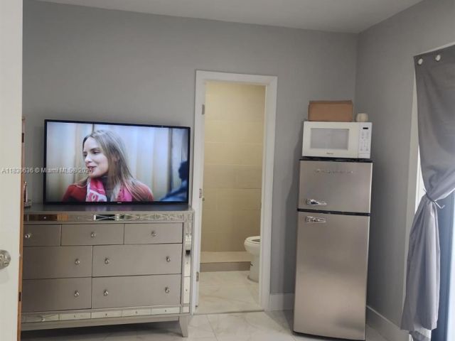 Продажа дома по адресу 10955 SW 223rd St - фото 6236225