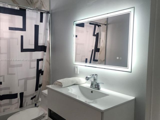 Продажа дома по адресу 10955 SW 223rd St - фото 6236232