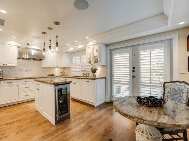 Продажа дома по адресу 618 Valencia Ave 101 - фото 6228911