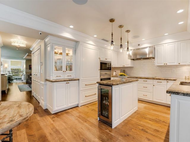 Продажа дома по адресу 618 Valencia Ave 101 - фото 6228922