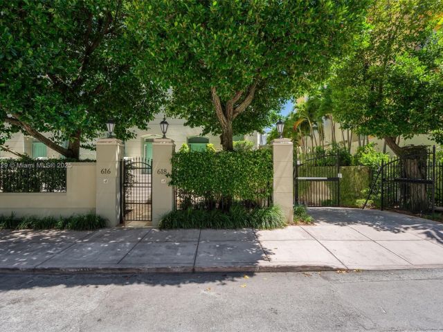 Продажа дома по адресу 618 Valencia Ave 101 - фото 6228927