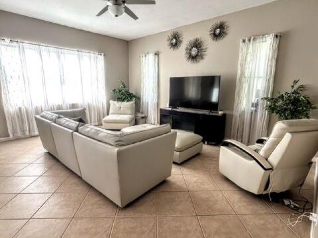 Продажа дома по адресу 673 Gazetta Way - фото 6281502