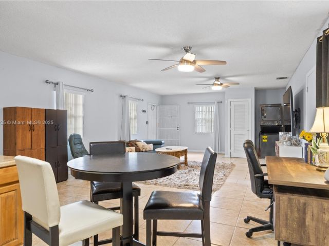 Продажа дома по адресу 600 NW 99th St - фото 6228866