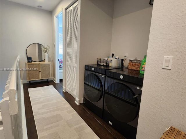 Продажа дома по адресу 706 SW 147th Ave - фото 6228684