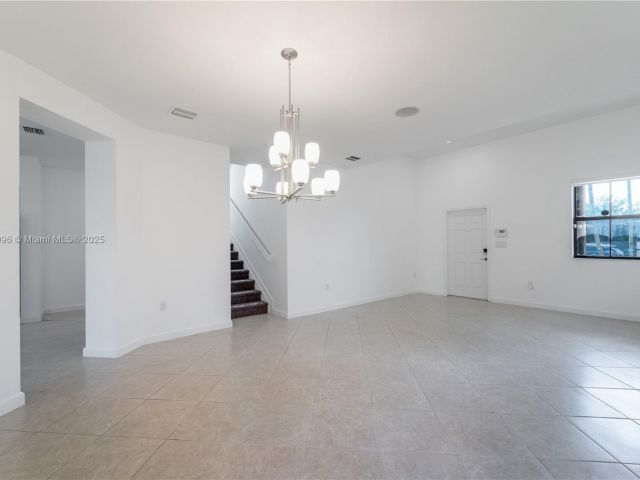 Продажа дома по адресу 22938 SW 128th Pl - фото 6229840