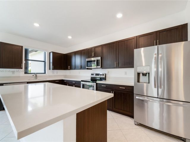 Продажа дома по адресу 22938 SW 128th Pl - фото 6229842