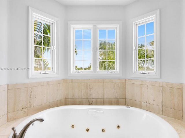 Дом в аренду по адресу 1415 Sunset Harbour Dr 406 - фото 6242340