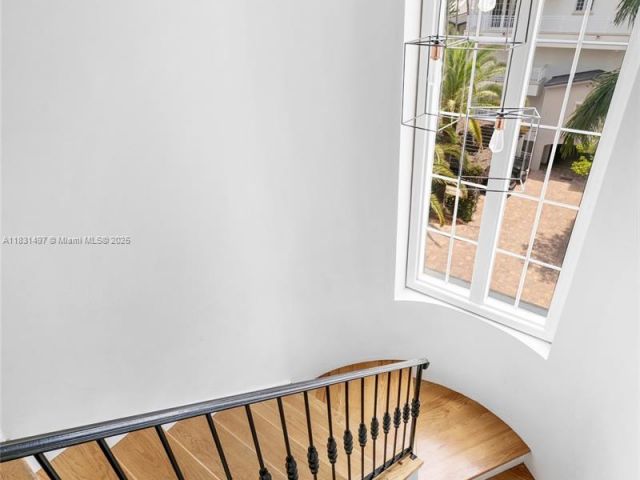 Дом в аренду по адресу 1415 Sunset Harbour Dr 406 - фото 6242343