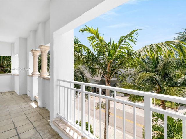 Дом в аренду по адресу 1415 Sunset Harbour Dr 406 - фото 6242345