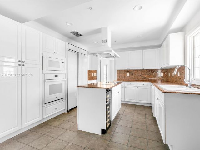 Дом в аренду по адресу 1415 Sunset Harbour Dr 406 - фото 6242348