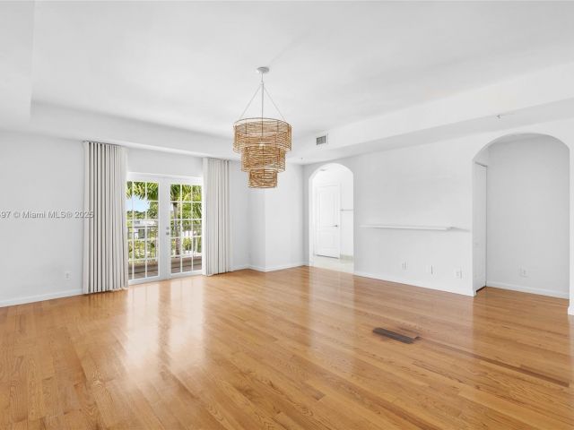 Дом в аренду по адресу 1415 Sunset Harbour Dr 406 - фото 6242349