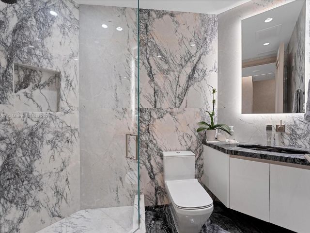 Продажа квартиры # - фото 6229931