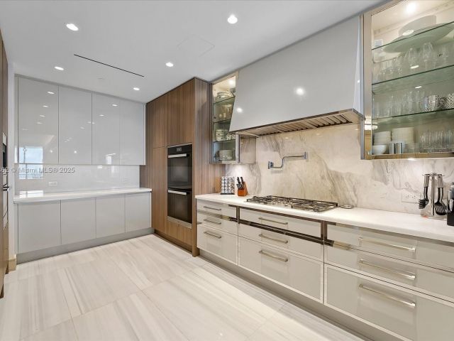 Продажа квартиры # - фото 6229933