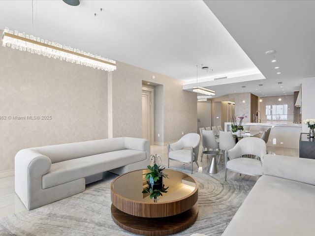 Продажа квартиры # - фото 6229943