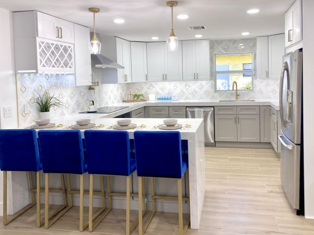 Продажа дома по адресу 118 SW 9th Avenue - фото 6767663