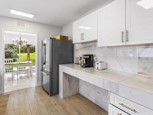 Продажа дома по адресу 900 Marble Way - фото 6230073