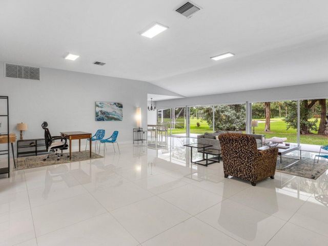 Продажа дома по адресу 900 Marble Way - фото 6230084