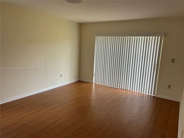 Дом в аренду по адресу 13331 SW 102 ST - фото 6230566