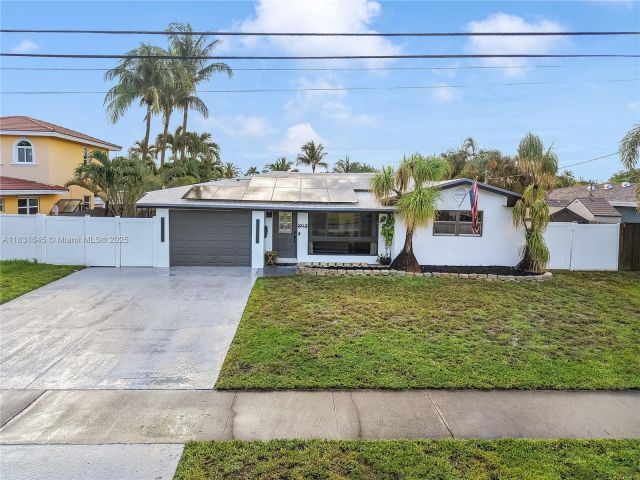 Продажа дома по адресу 380 SE 1st Ter - фото 6248590