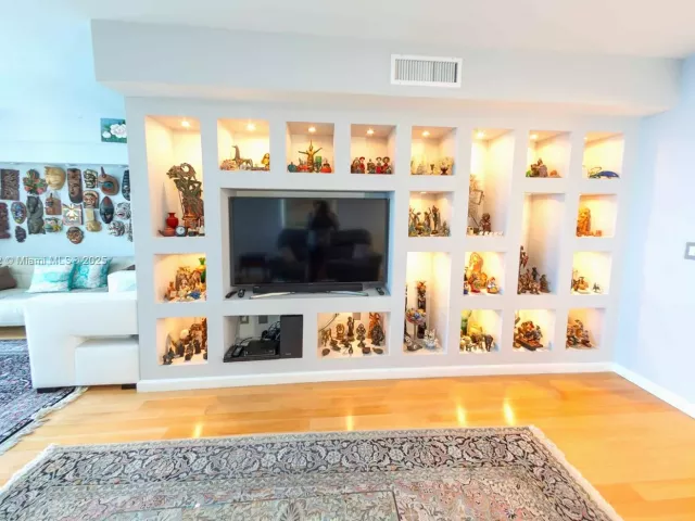 Продажа квартиры #2004 - фото 6233256