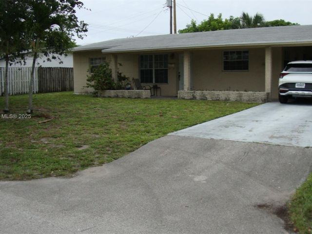 Продажа дома по адресу 1500 NE 33rd Ct - фото 6232453